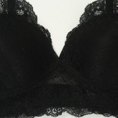 Picture of Black Color Cotton Foam Bra with Wireless For Women