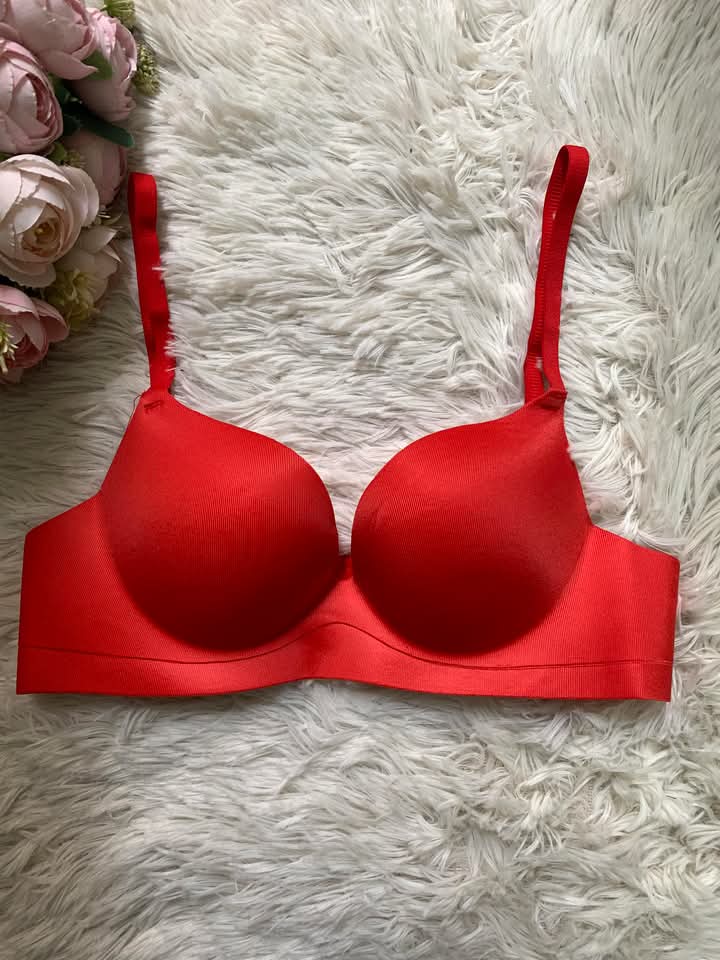 Picture of Women Gathered Seamless Lingerie Solid Small Breast Wireless Push Up Bra One Piece Thickened Comfortable Anti Sagging Invisible

C