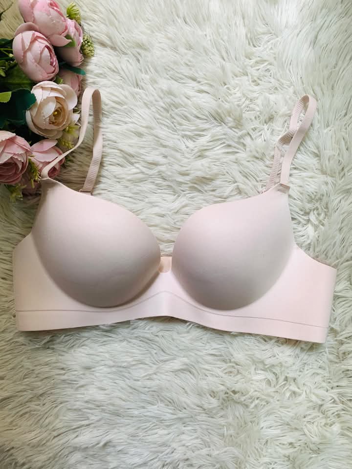 Picture of Women Gathered Seamless Lingerie Solid Small Breast Wireless Push Up Bra One Piece Thickened Comfortable Anti Sagging Invisible

C