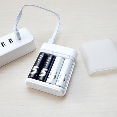 Picture of Xiaomi ZMI AA AAA USB Rechargeable Battery Charger
