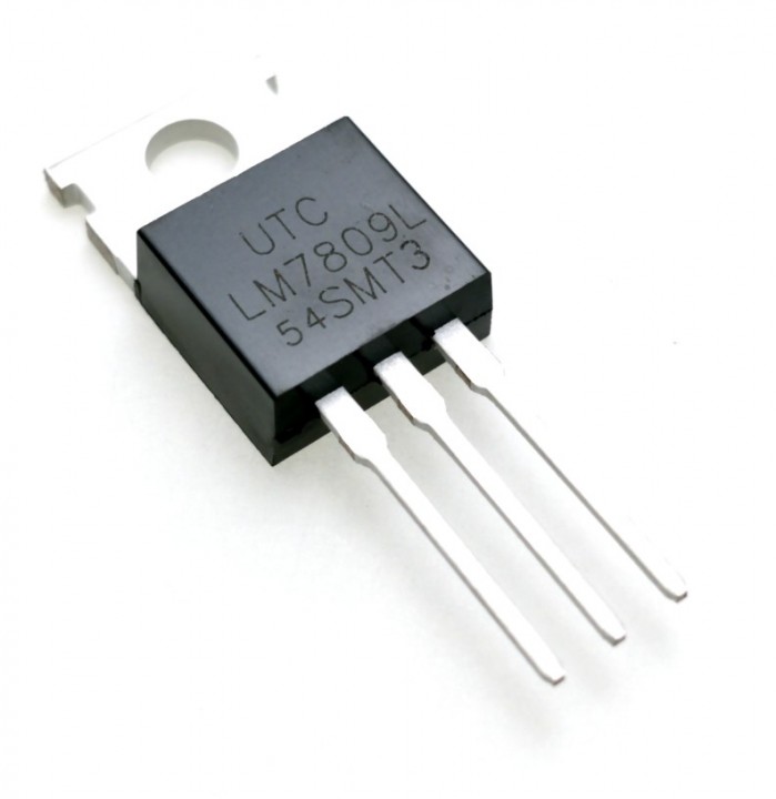 Picture of LM 7809 Regulator IC for voltage buck converter