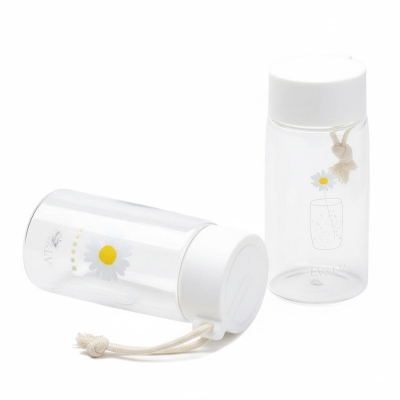 Picture of 500Ml Small Daisy Cute Plastic Water Bottles Bpa Free Creative Frosted Water Bottle With Portable Rope Travel Tea Cup - Water Bottle