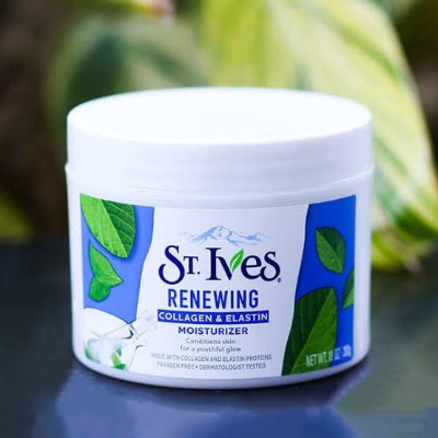 Picture of St. Ives Renewing Collagen Elastin Facial Moisturizer