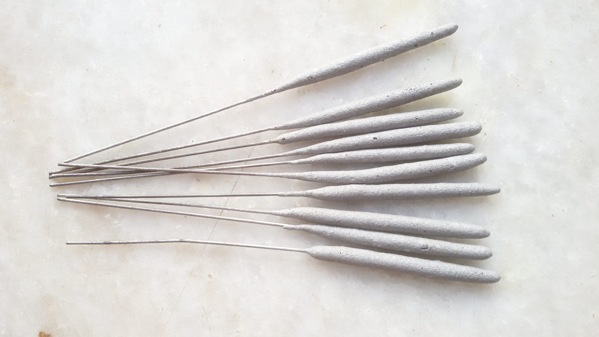 Picture of Tara Bati- Star  20 pcs - Multicolor