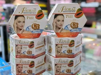Picture of Fiorae Papaya Whitening Body Cream - 300gm - Fresh