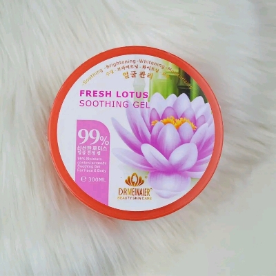 Picture of Dr. Meinaier Fresh Lotus 99% Soothing Gel 300 ml - Fresh