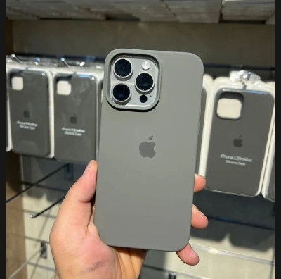 Picture of Spigen Ultra Hybrid Back Cover for iPhone 12 Pro