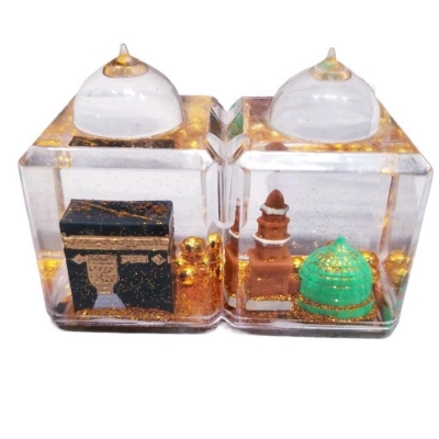 Picture of Islamic Paper Weight Mecca Medina Crystal Water Glitters Dome