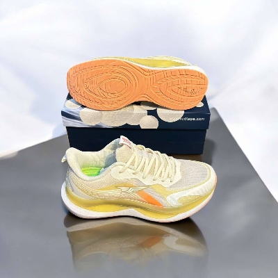 Picture of Red Tape Original Export Quality Trendy Sneaker (285)