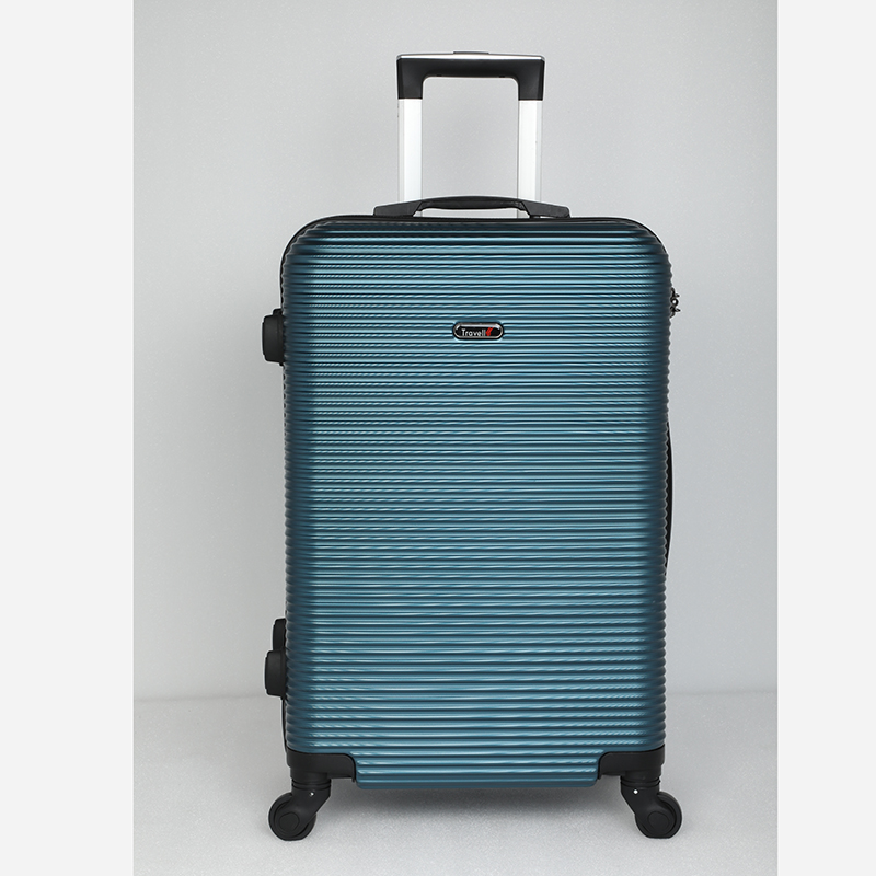 Picture of Travello 24 Inch City Unbreakable Body More Capacity Water Resistant Aluminum Luggage/Trolley/Hardtop- Green