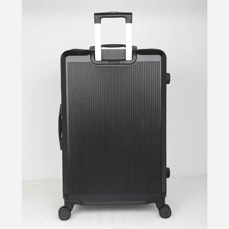 Picture of Travello 28 Inch Royal Zipper Black