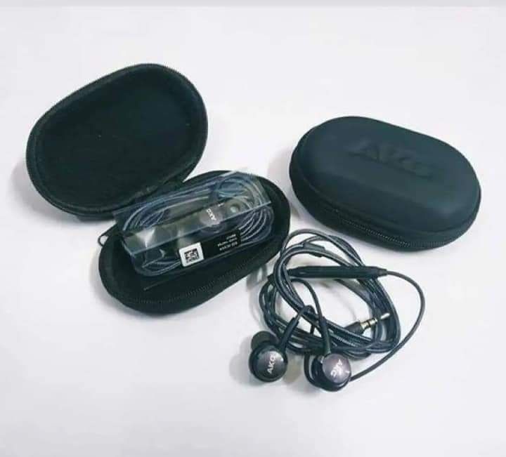 Picture of Akg Samsung Super Bass Earphone With Pouch Black