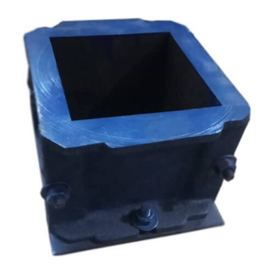 Picture of Cube Mould 100mm x 100mm Black or Blue Color