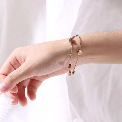 Picture of Stylish fashion hand bracelet for woman style bracelet love bracelet