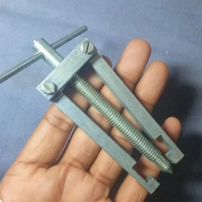 Picture of BEARING PULLER BEST QUALITY MODEL-6202/ (Fan Bearing Puller), Metallic 3 inch, 2 Leg Bearing Pullers