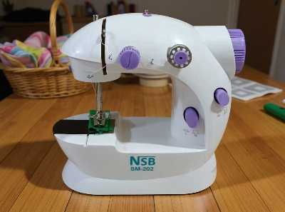 Picture of Mini Sewing Machine - White PP