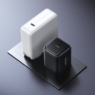 Picture of UGREEN 65050B 45W USB-C GaN Fast Charger X524