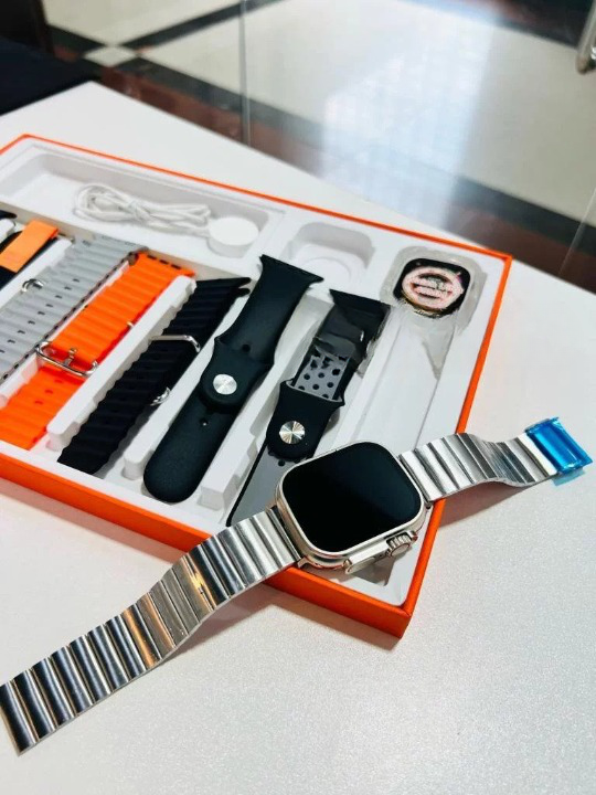 Picture of Y80 Ultra (8+1) Straps Smart Wireless Charging Watch_D shop