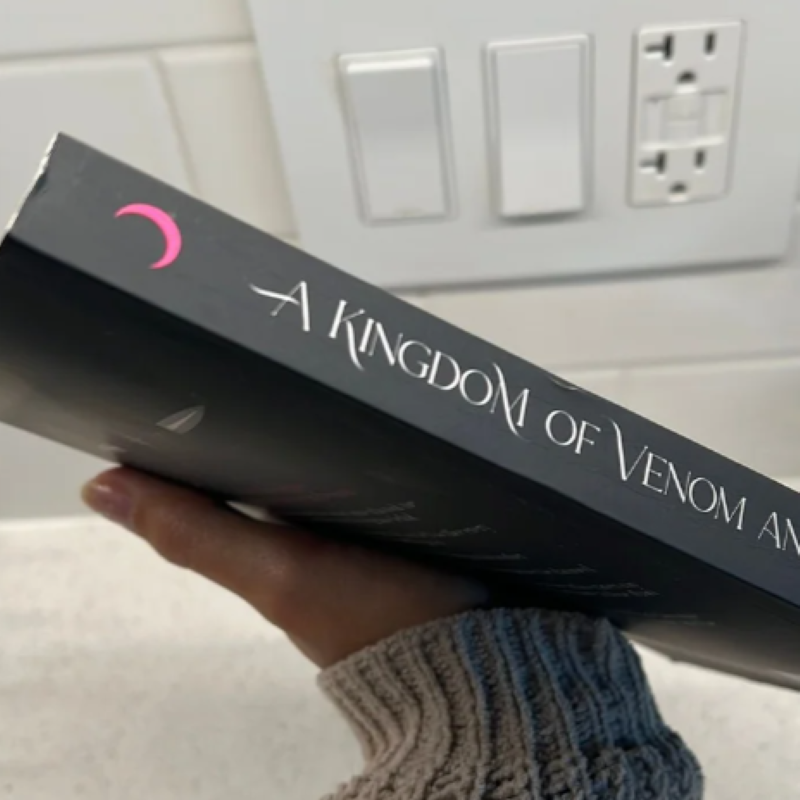 Picture of A Kingdom of Venom and Vows ( Stars and Shadows #3 ) ( Book by Holly Renee ) ( Premium Paper and Matte Cover ) Novel