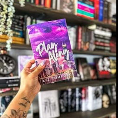 Picture of Play Along ( Windy City #4 ) Book by Liz Tomforde ( Premium Paper and Matte Cover ) Novel