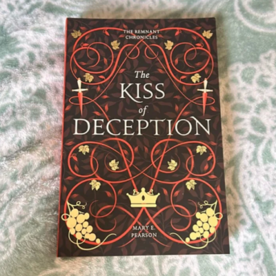 Picture of The Kiss of Deception ( The Remnant Chronicles #1 ) ( Book by Mary E. Pearson ) ( Premium Paper and Matte Cover ) Novel