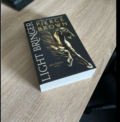 Picture of Light Bringer ( Red Rising Saga #6 ) by Pierce Brown ( Premium Paper and Matte Cover ) Novel