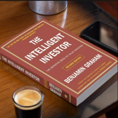 Picture of The Intelligent Investor ( Book by Benjamin Graham ) ( Premium Paper and Matte Cover ) Novel