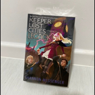 Picture of Legacy ( Keeper of the Lost Cities #8 ) ( Book by Shannon Messenger ) ( Premium Print and Matte Cover ) Novel