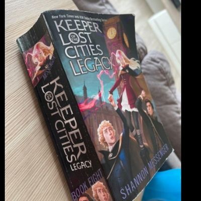 Picture of Legacy ( Keeper of the Lost Cities #8 ) ( Book by Shannon Messenger ) ( Premium Print and Matte Cover ) Novel