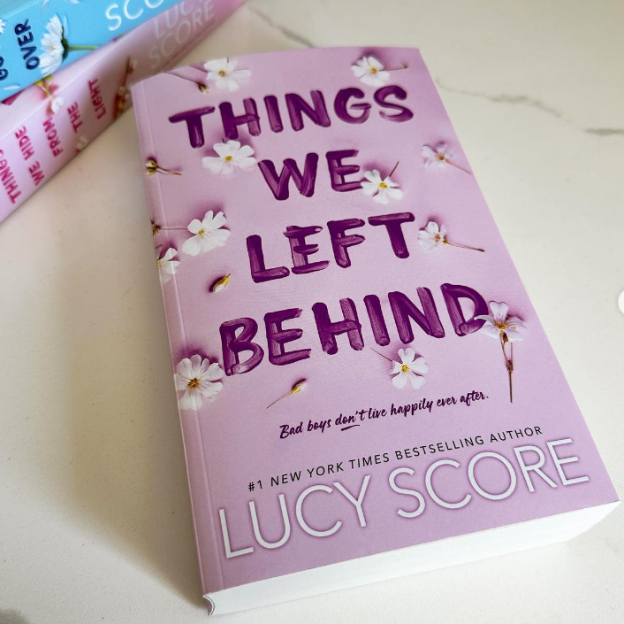 Picture of Things We Left Behind ( Knockemout #3 ) by Lucy Score ( Premium Paper and Matte Cover ) Novel