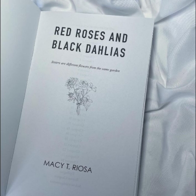 Picture of Red Roses & Black Dahlias ( Book by Macy T. Riosa ) ( Premium Paper and Matte Cover ) Novel