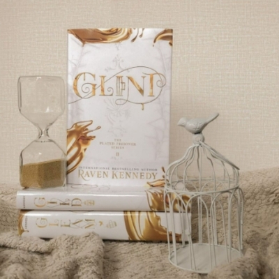 Picture of Glint ( The Plated Prisoner #2 ) ( Book by Raven Kennedy ) ( Premium Paper and Matte Cover ) Novel