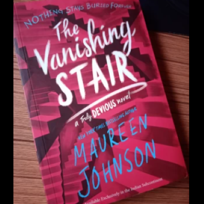 Picture of The Vanishing Stair ( Truly Devious #2 ) ( Book by Maureen Johnson ) ( Premium Paper and Matte Cover ) Novel