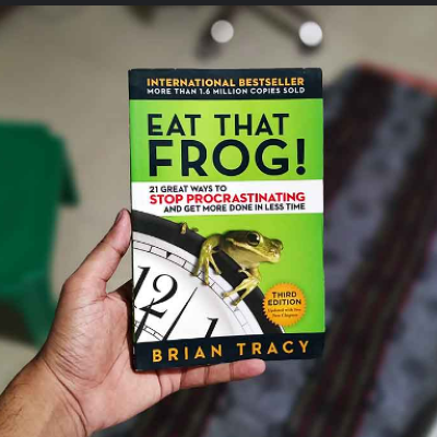 Picture of Eat That Frog!: 21 Great Ways to Stop Procrastinating and Get More Done in Less Time ( Book by Brian Tracy ) ( Premium Paper and Matte Cover ) Novel