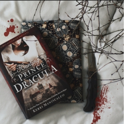 Picture of Hunting Prince Dracula ( Stalking Jack the Ripper #2 ) ( Book by Kerri Maniscalco ) ( Premium Paper and Matte Cover ) Novel