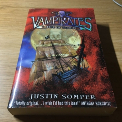 Picture of Tide of Terror ( Vampirates #2 ) ( Book by Justin Somper ) ( Premium Paper and Matte Cover ) Novel