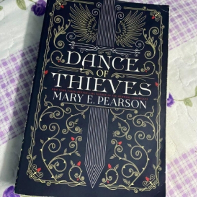 Picture of Dance of Thieves ( Dance of Thieves #1 ) ( Book by Mary E. Pearson ) ( Premium Paper and Matte Cover ) Novel