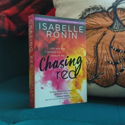 Picture of Chasing Red ( Chasing Red #1 ) ( Book by Isabelle Ronin ) ( Premium Print and Matte Lamination ) Novel