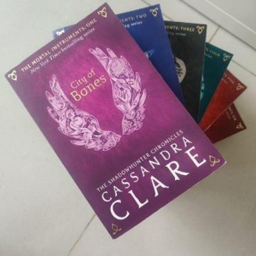 Picture of City of Bones ( The Mortal Instruments #1 ) ( Book by Cassandra Clare ) ( Premium Print and Matte Lamination ) Novel