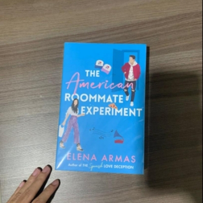 Picture of The American Roommate Experiment ( Spanish Love Deception #2 ) ( Book by Elena Armas ) ( Premium Paper and Matte Cover ) Novel