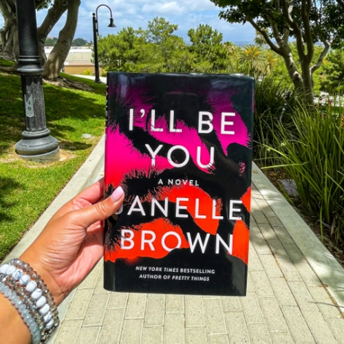 Picture of I'll Be You | Book by Janelle Brown | Matte Lamination | Premium Paper | Novel