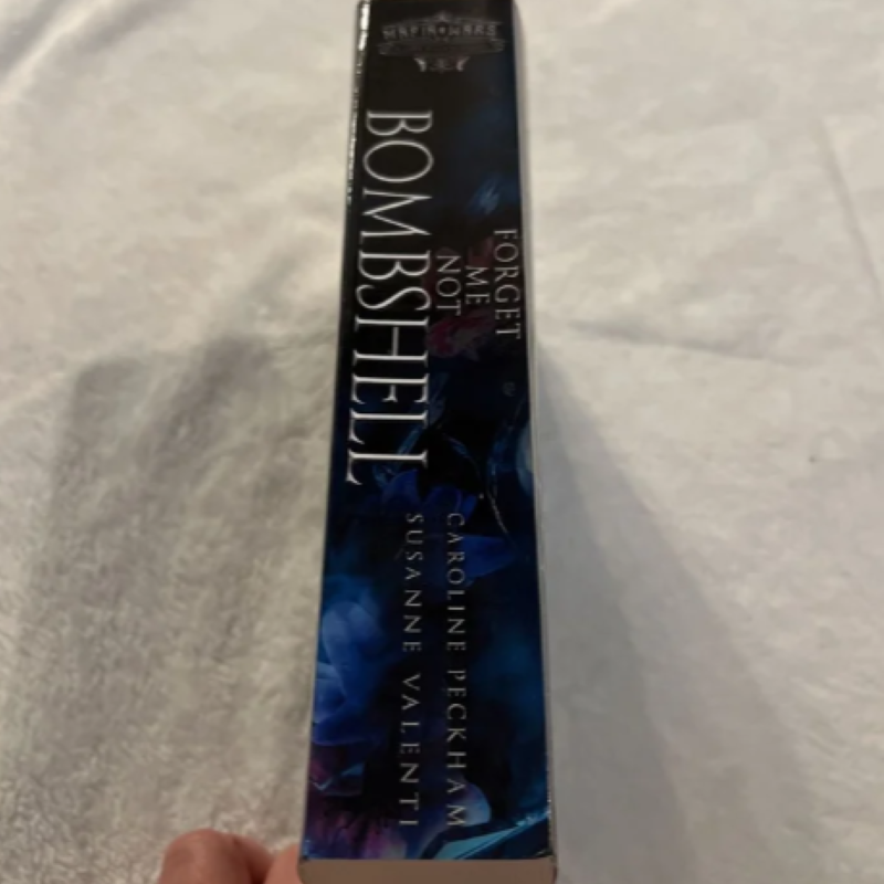 Picture of Forget-Me-Not Bombshell ( Mafia Wars #5 ) ( Book by Caroline Peckham ) ( Premium Paper and Matte Cover ) Novel