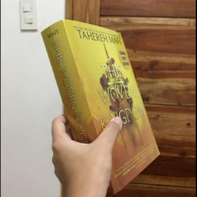 Picture of This Woven Kingdom ( This Woven Kingdom #1 ) ( Book by Tahereh Mafi ) ( Premium Paper and Matte Cover ) Novel