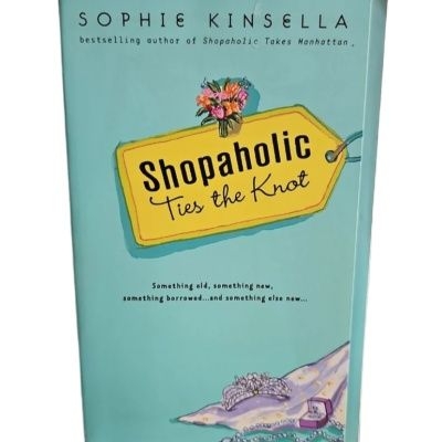 Picture of Shopaholic Ties the Knot ( Shopaholic #3 ) ( Book by Sophie Kinsella ) ( Premium Paper and Matte Cover ) Novel