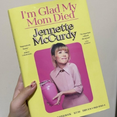 Picture of I'm Glad My Mom Died ( Book by Jennette McCurdy ) ( Premium Paper and Matte Cover ) Novel