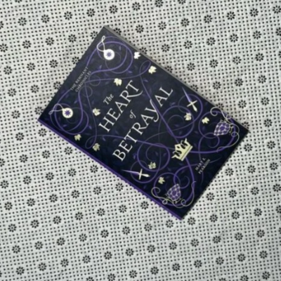 Picture of The Heart of Betrayal ( The Remnant Chronicles #2 ) ( Book by Mary E. Pearson ) ( Premium Paper and Matte Cover ) Novel