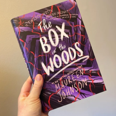 Picture of The Box in the Woods ( Truly Devious #4 ) ( Book by Maureen Johnson ) ( Premium Paper and Matte Cover ) Novel