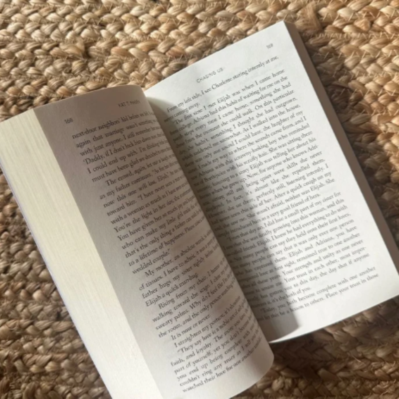 Picture of Chasing Us ( Dark Love #2 ) ( Book by Kat T. Masen ) ( Premium Paper and Matte Cover ) Novel