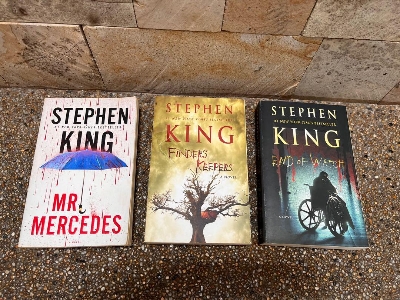Picture of Bill Hodges Trilogy by Stephen King ( Premium pages and Matte Cover ) Novel
