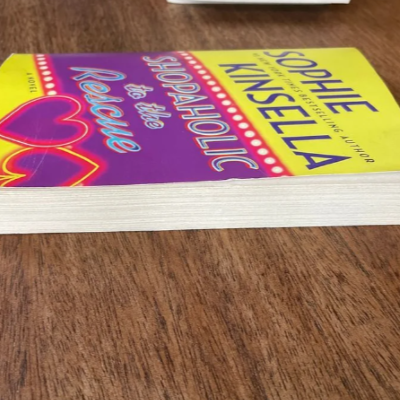 Picture of Shopaholic to the Rescue ( Shopaholic #8 ) ( Book by Sophie Kinsella ) ( Premium Paper and Matte Cover ) Novel